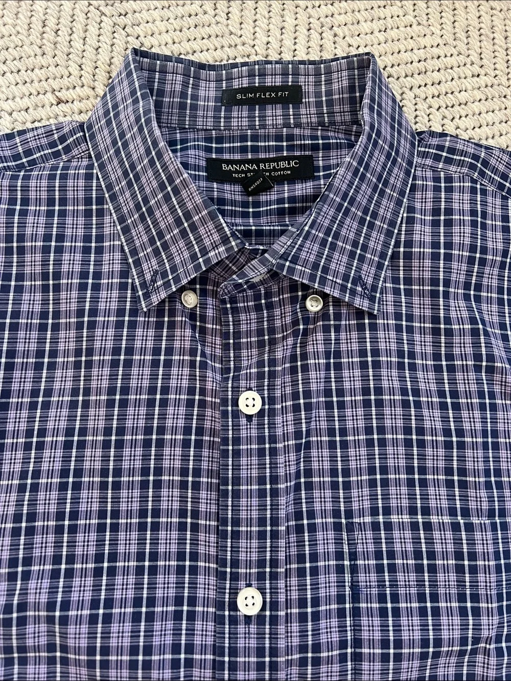 Banana Republic Men's Blue and Light Blue Plaid Button-Down Shirt Slim Flex Fit